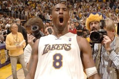 勒布朗·詹姆斯：得分王无招牌绝技，全能风格与遗憾并存